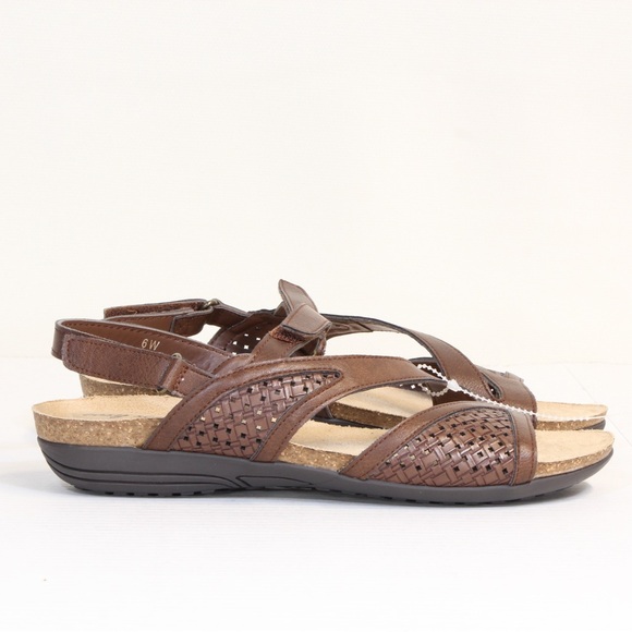 Easy Street Brown Trek Perforated Slingback Sandals NWOT - Picture 4 of 8